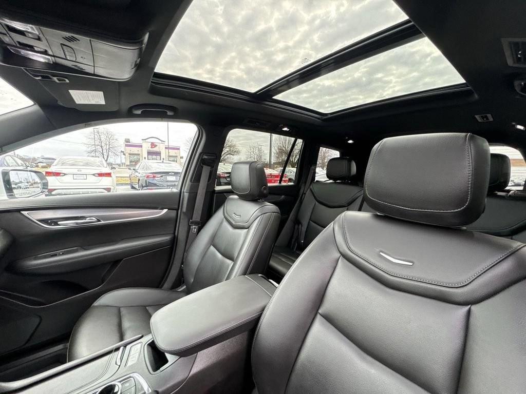 Used 2024 Cadillac XT6 Luxury w/ LPO, Floor Liner Package AWD/4WD image 22