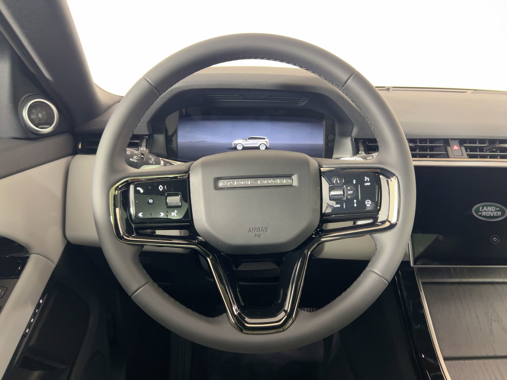 New 2026 Land Rover Range Rover Evoque S image 13