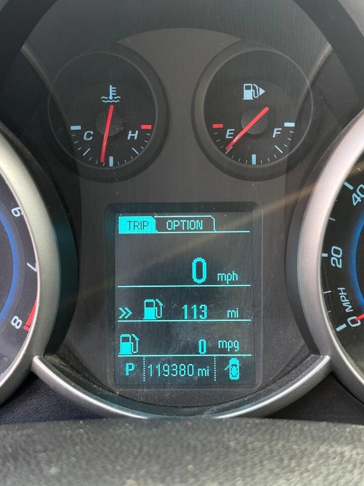 Used 2015 Chevrolet Cruze LS image 17