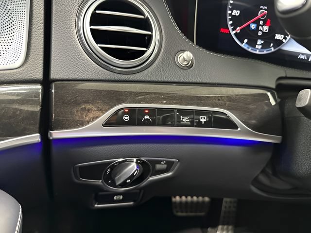 Used 2020 Mercedes-Benz S 560 Sedan image 17