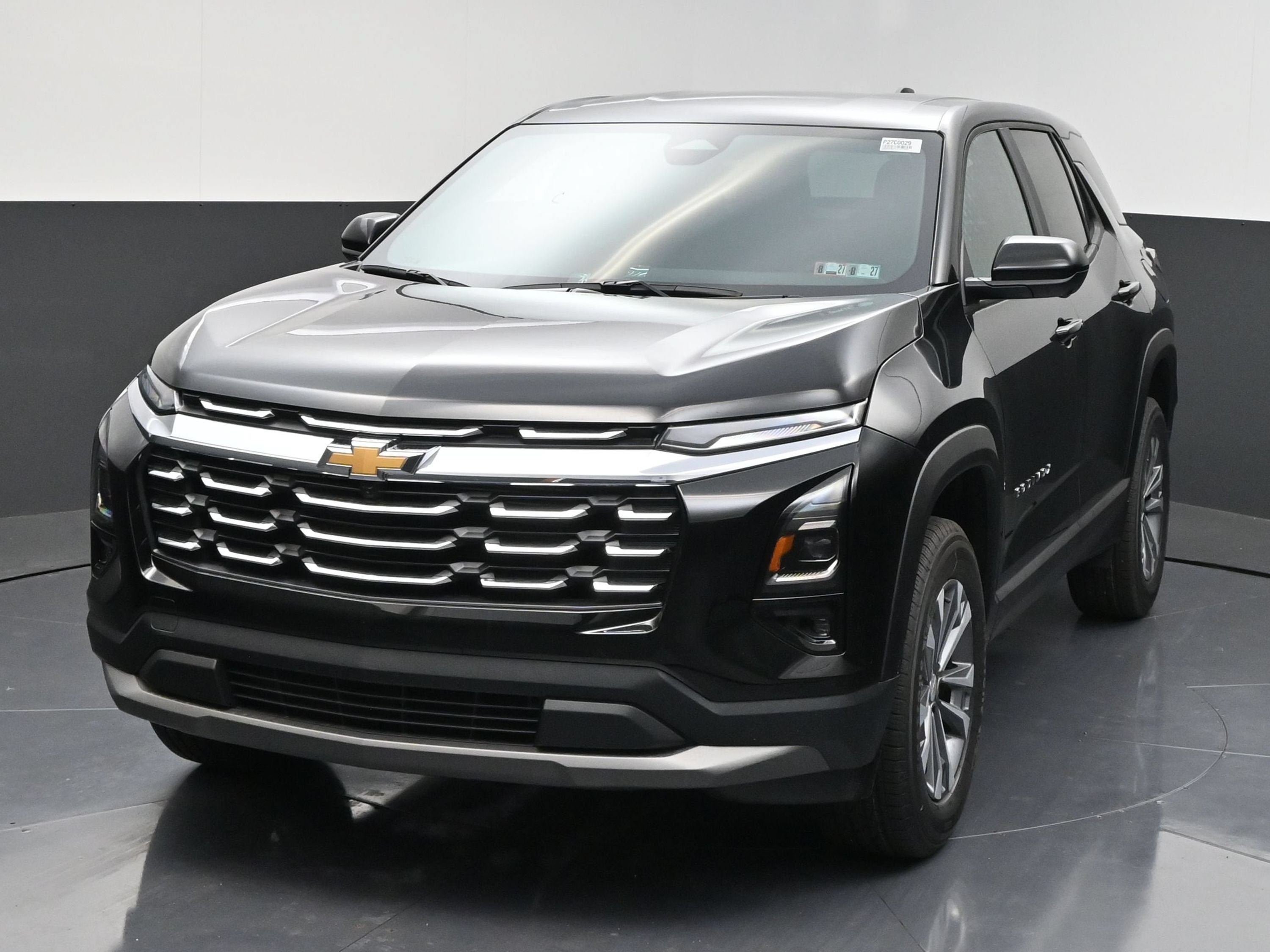 New 2027 Chevrolet Equinox LT w/ Convenience Package II FWD image 4