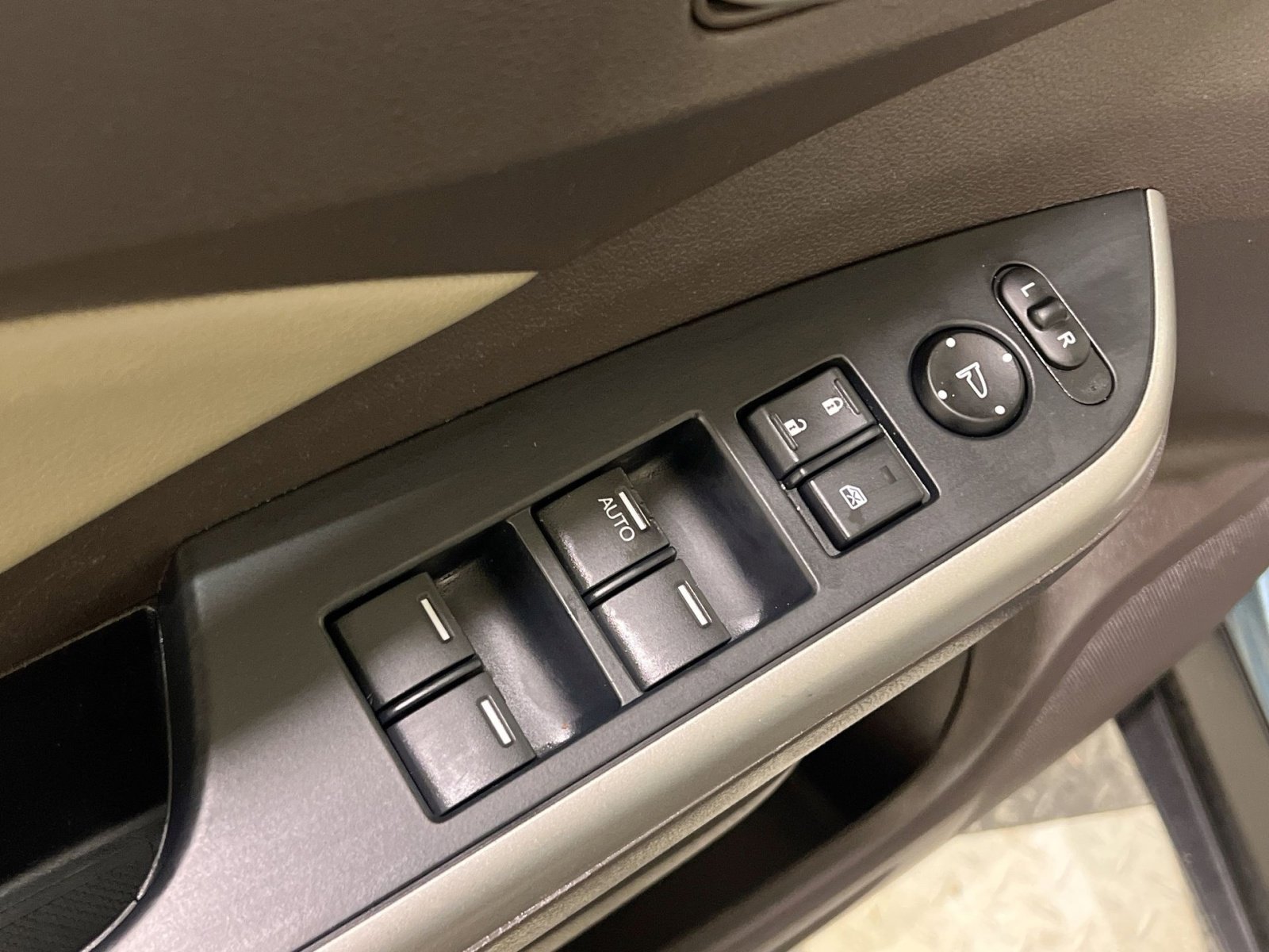 Used 2014 Honda CR-V EX-L image 30