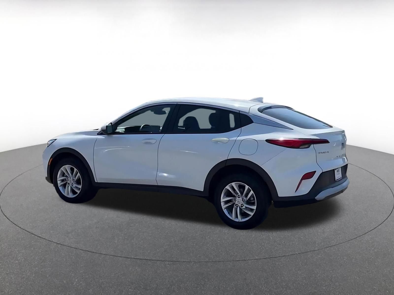 Used 2025 Buick Envista Preferred FWD image 10
