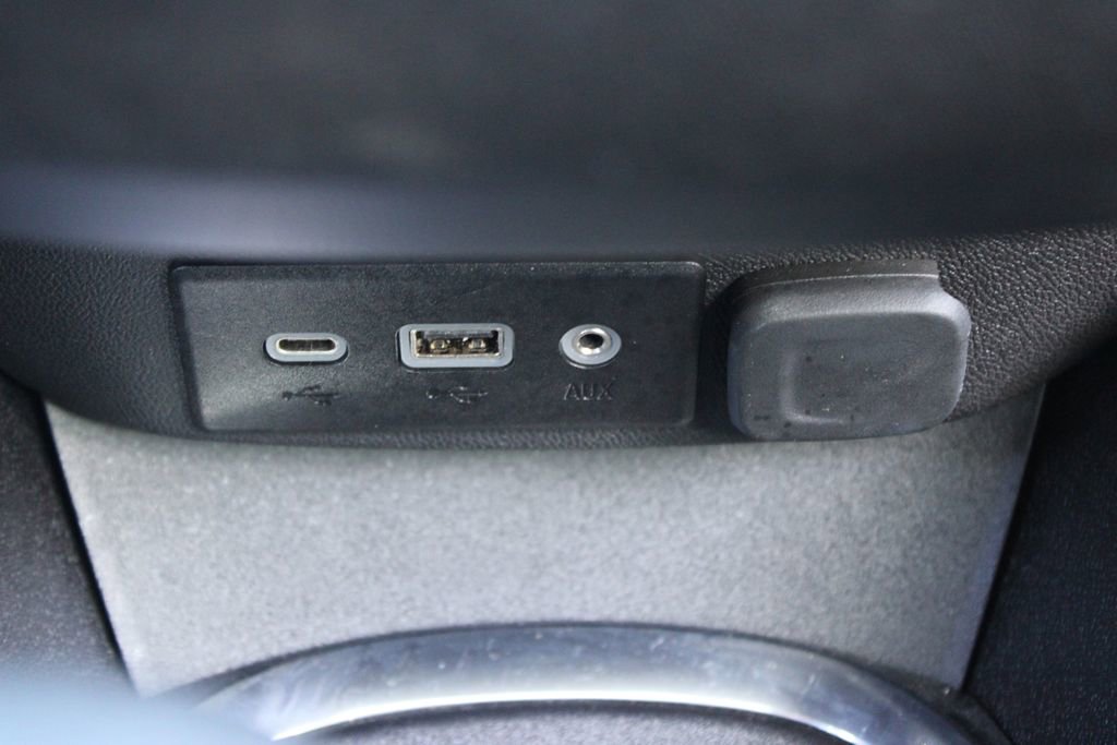 Used 2024 Chevrolet Malibu LT image 24