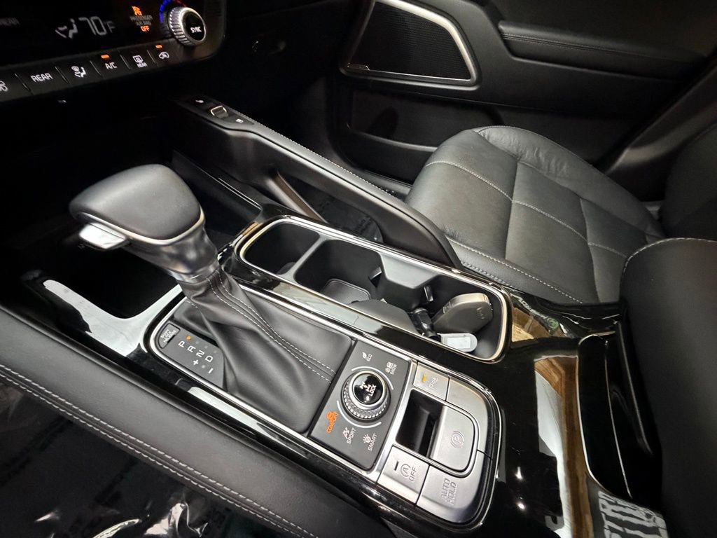 Used 2025 Kia Telluride EX image 18