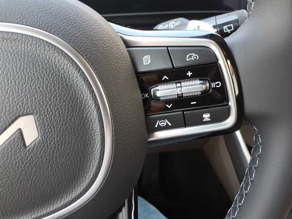 New 2026 Kia Carnival EX image 23