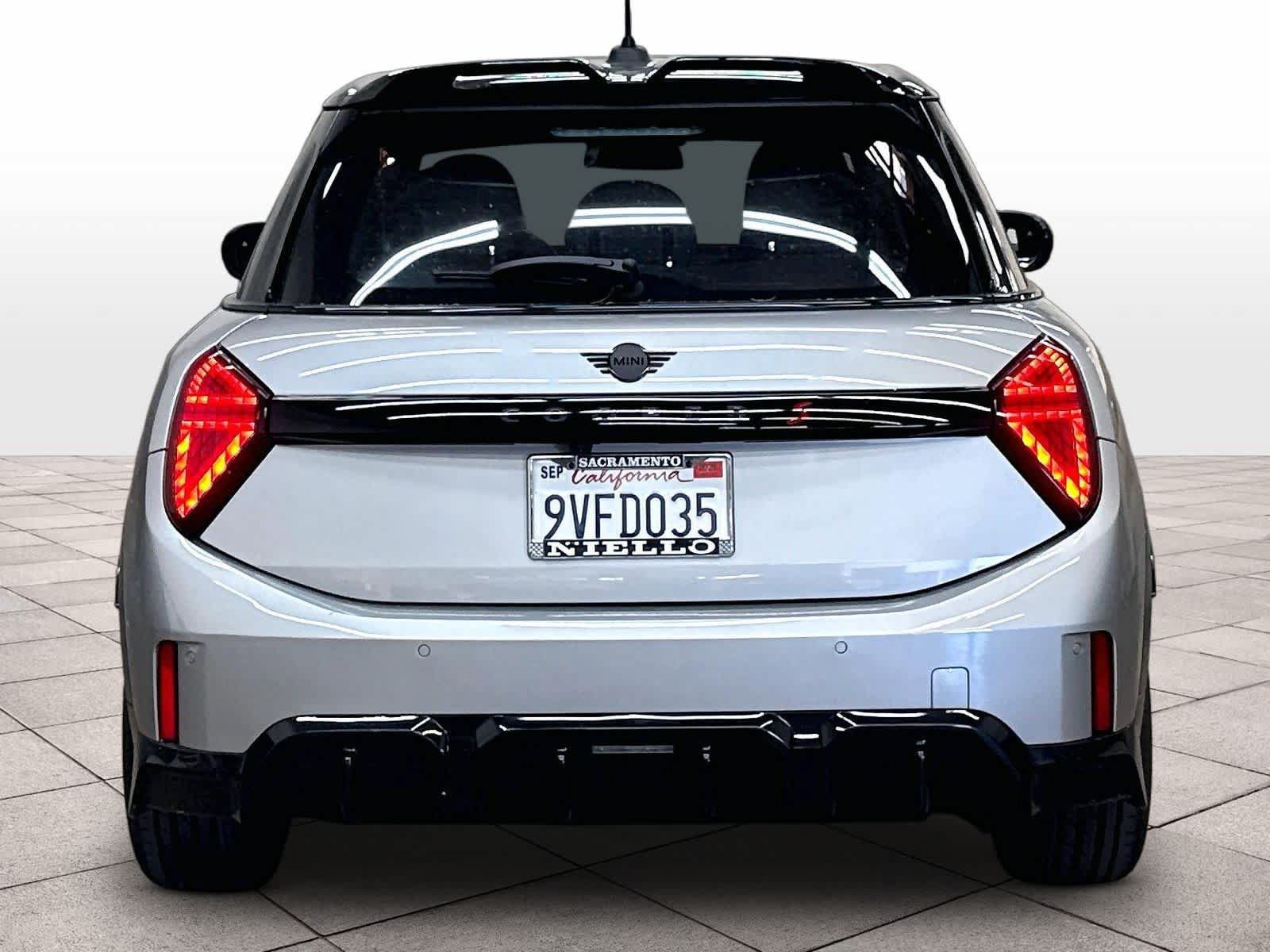 Certified 2025 MINI Cooper S FWD image 7