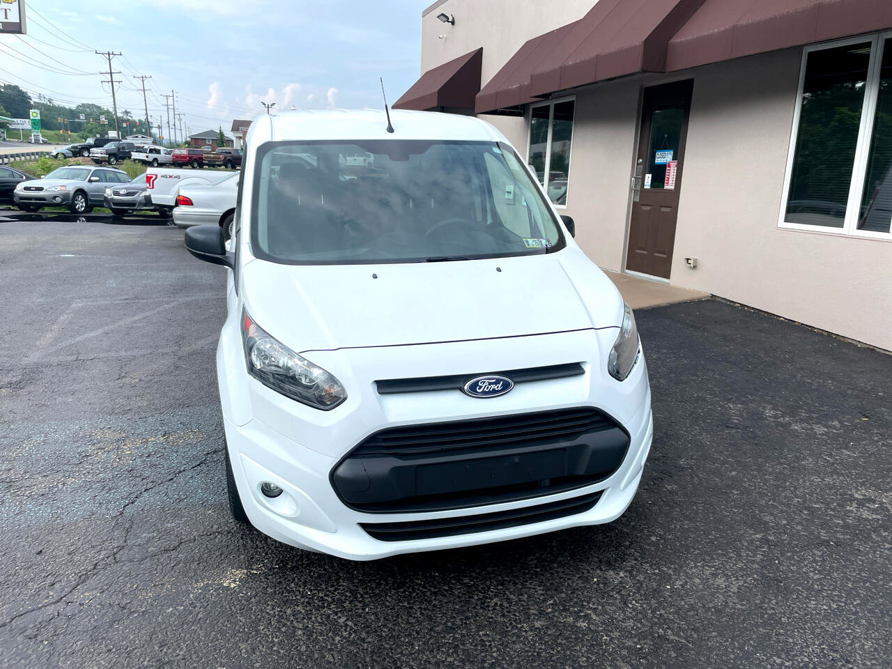 Used 2015 Ford Transit Connect XLT image 2