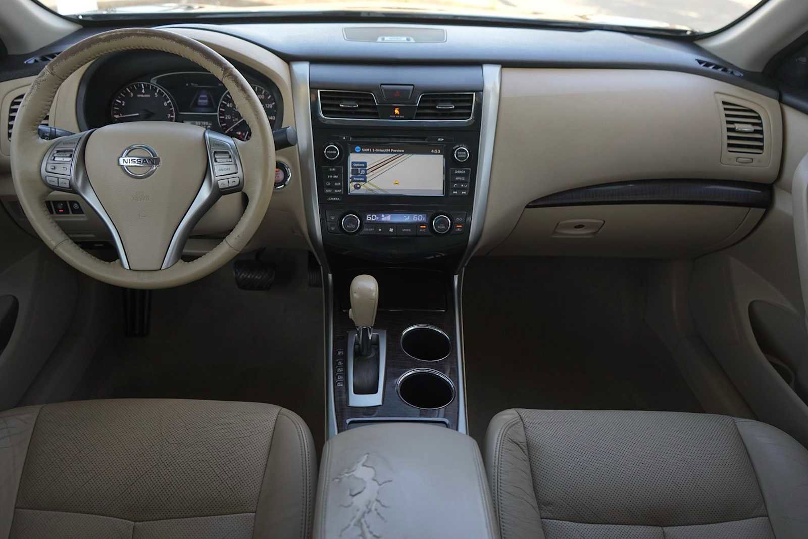 Used 2014 Nissan Altima 2.5 SL w/ Technology Package FWD image 10