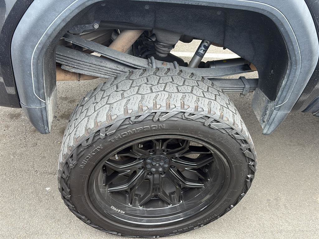 Used 2020 GMC Sierra 3500 AT4 w/ AT4 Premium Package image 19