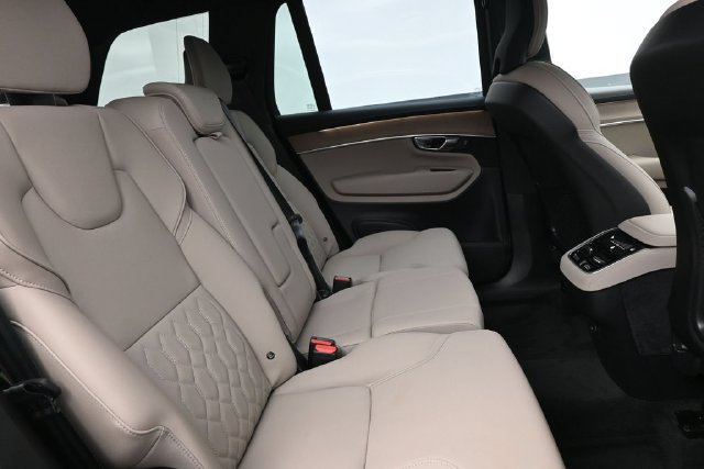 Used 2026 Volvo XC90 B6 Plus AWD/4WD image 33