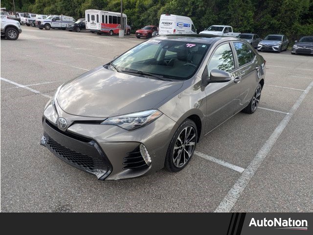 Used 2017 Toyota Corolla SE w/ SE Premium Package FWD image 1