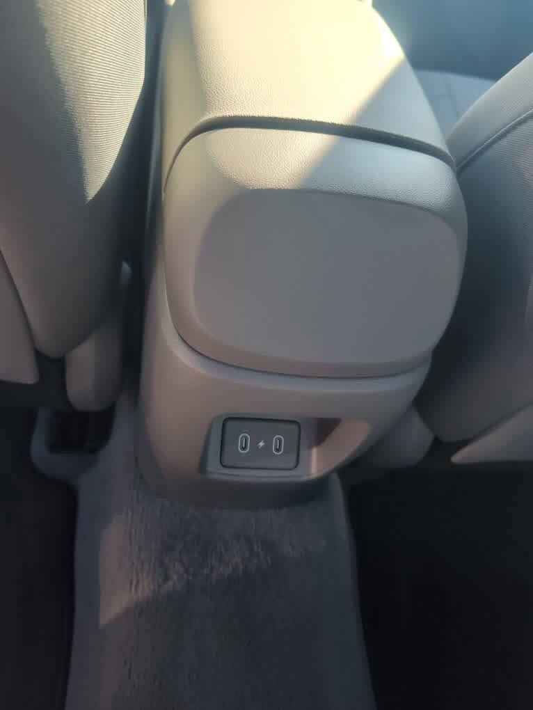 New 2026 Hyundai Elantra SE FWD image 25