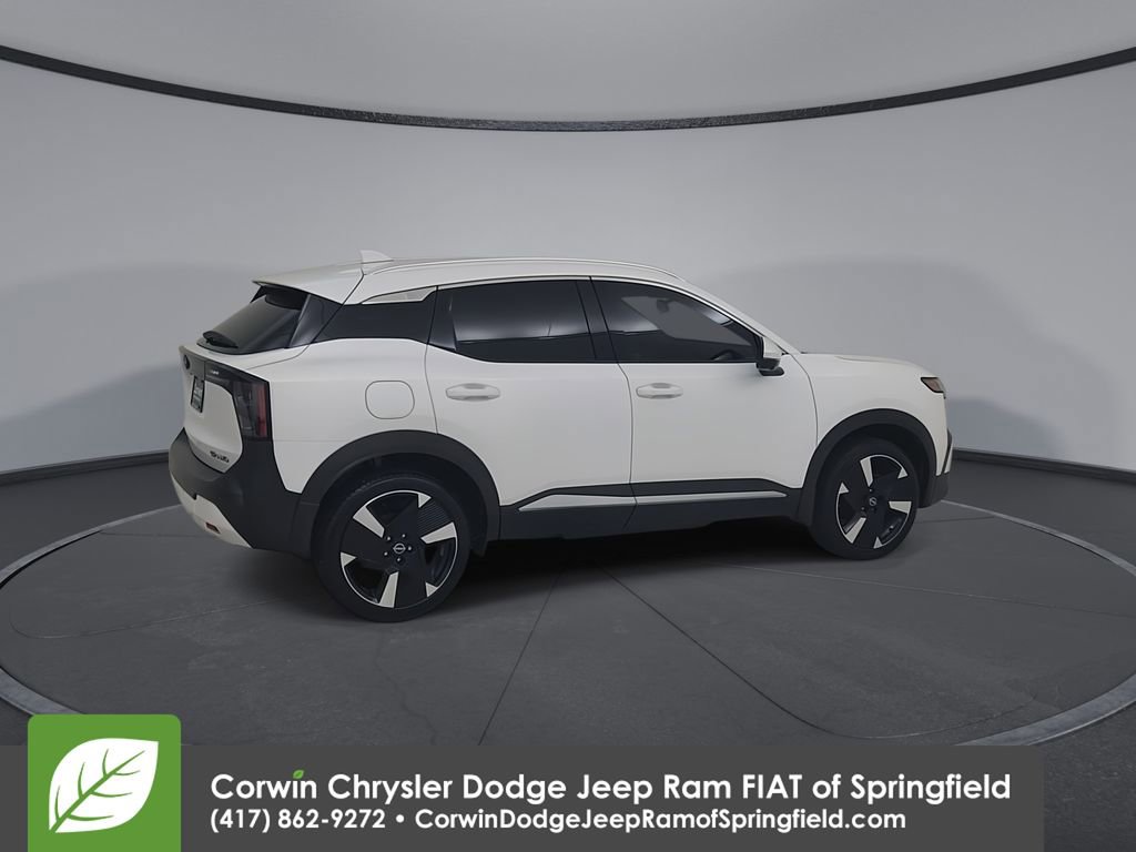 Used 2025 Nissan Kicks SR w/ Illumination Package image 14