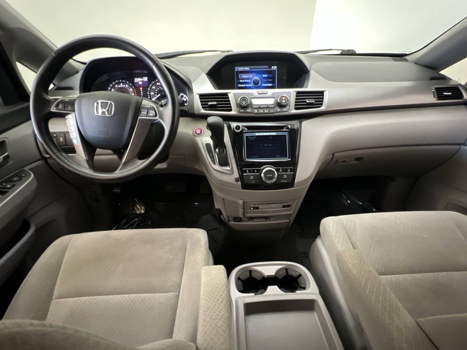 Used 2016 Honda Odyssey SE image 22