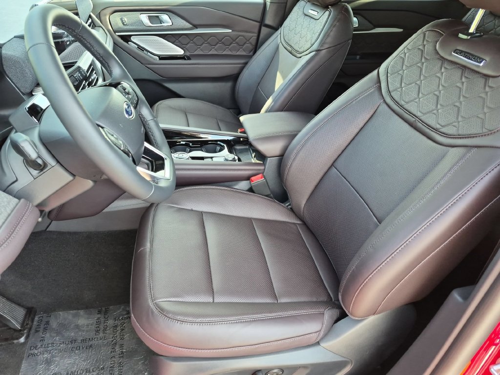 New 2026 Ford Explorer Platinum w/ LUX Leather Package AWD/4WD image 16