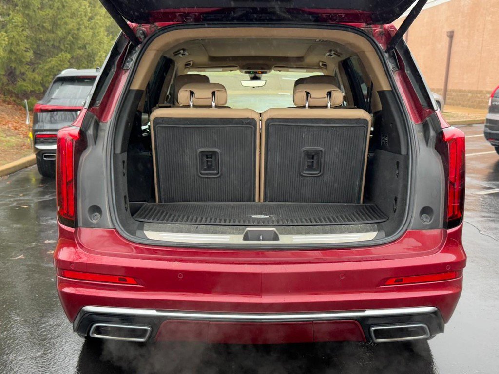 Used 2020 Cadillac XT6 Premium Luxury w/ Platinum Package image 9