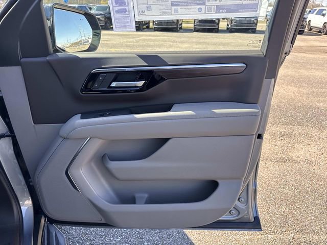 New 2026 Chevrolet Tahoe LS w/ LPO, Dark Essentials Package image 32