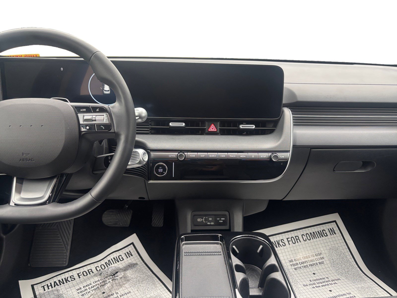 Used 2025 Hyundai Ioniq 5 SE RWD image 11