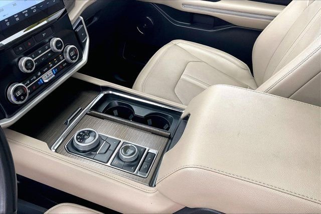 Used 2024 Ford Expedition Max Limited image 17