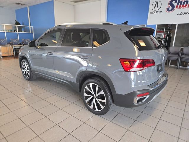 Used 2024 Volkswagen Taos SE image 6
