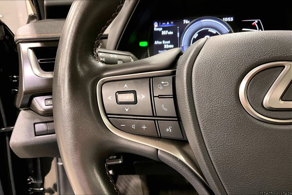 Used 2022 Lexus UX 250h w/ Premium Package AWD/4WD image 11