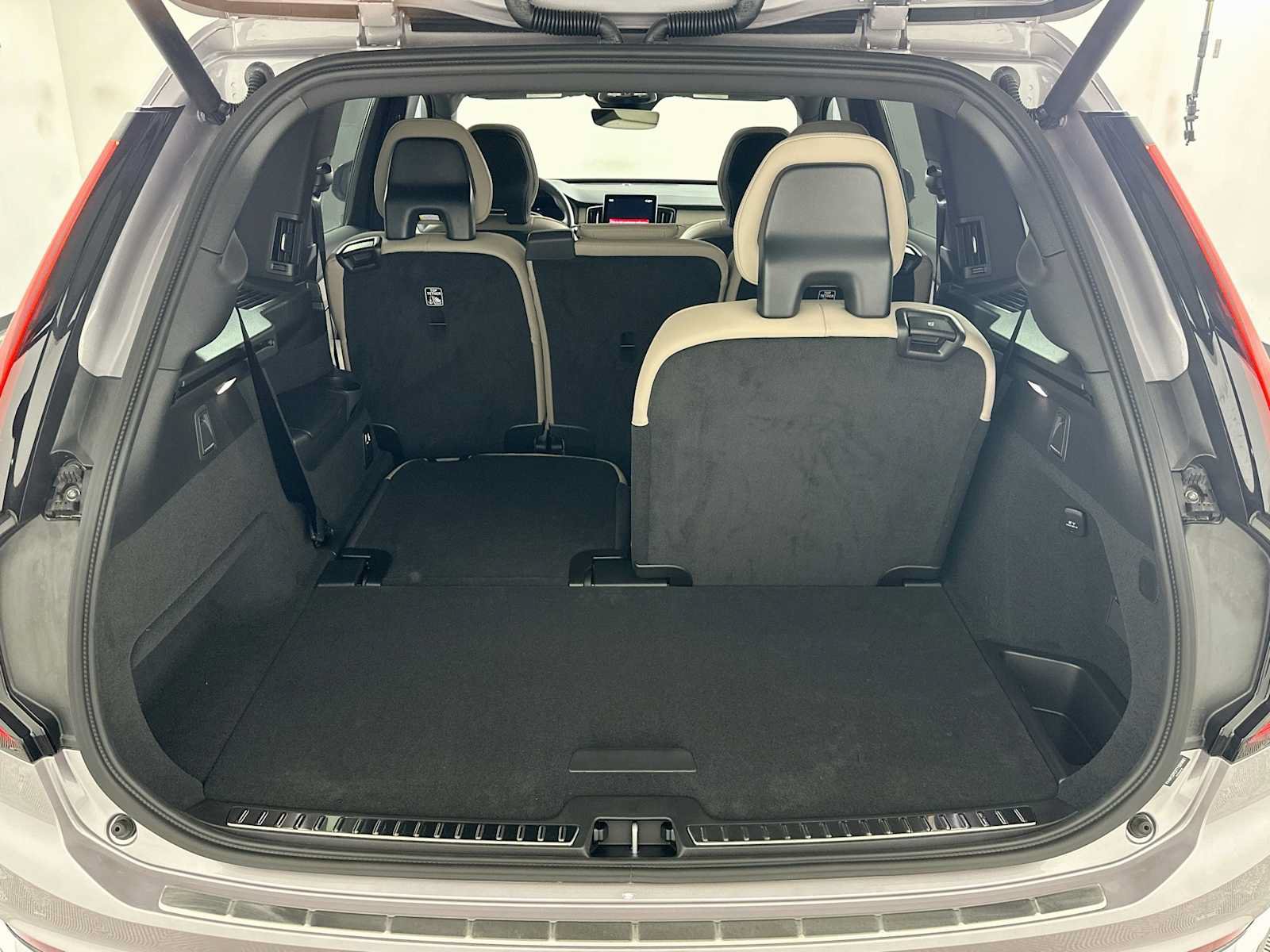 New 2026 Volvo XC90 B5 Plus AWD/4WD image 24