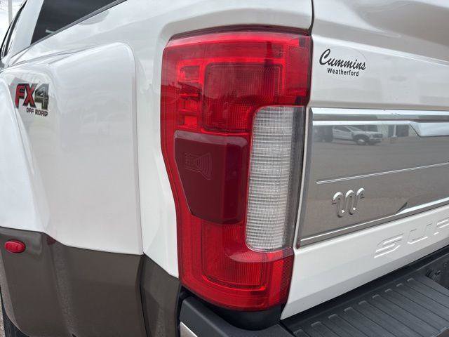 Used 2017 Ford F450 King Ranch w/ King Ranch Ultimate Package AWD/4WD image 11