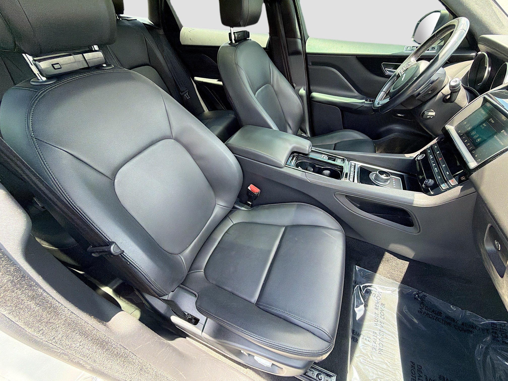 Used 2019 Jaguar F-PACE Premium AWD/4WD image 13