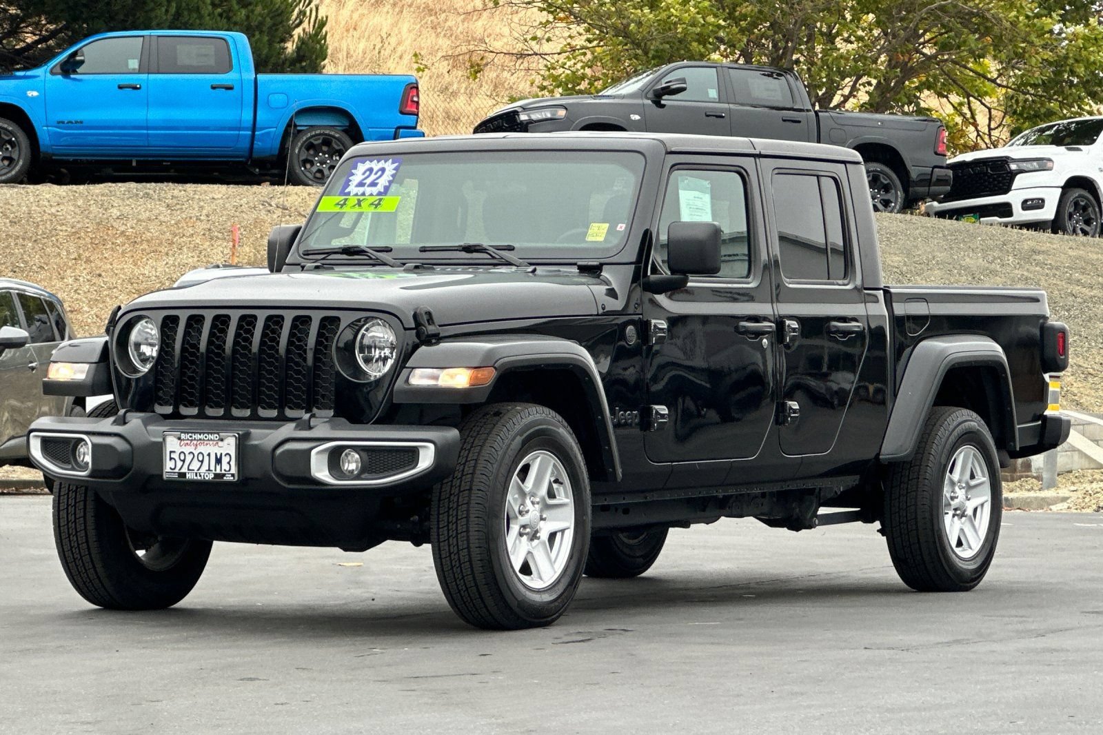 Used 2022 Jeep Gladiator Sport AWD/4WD image 9