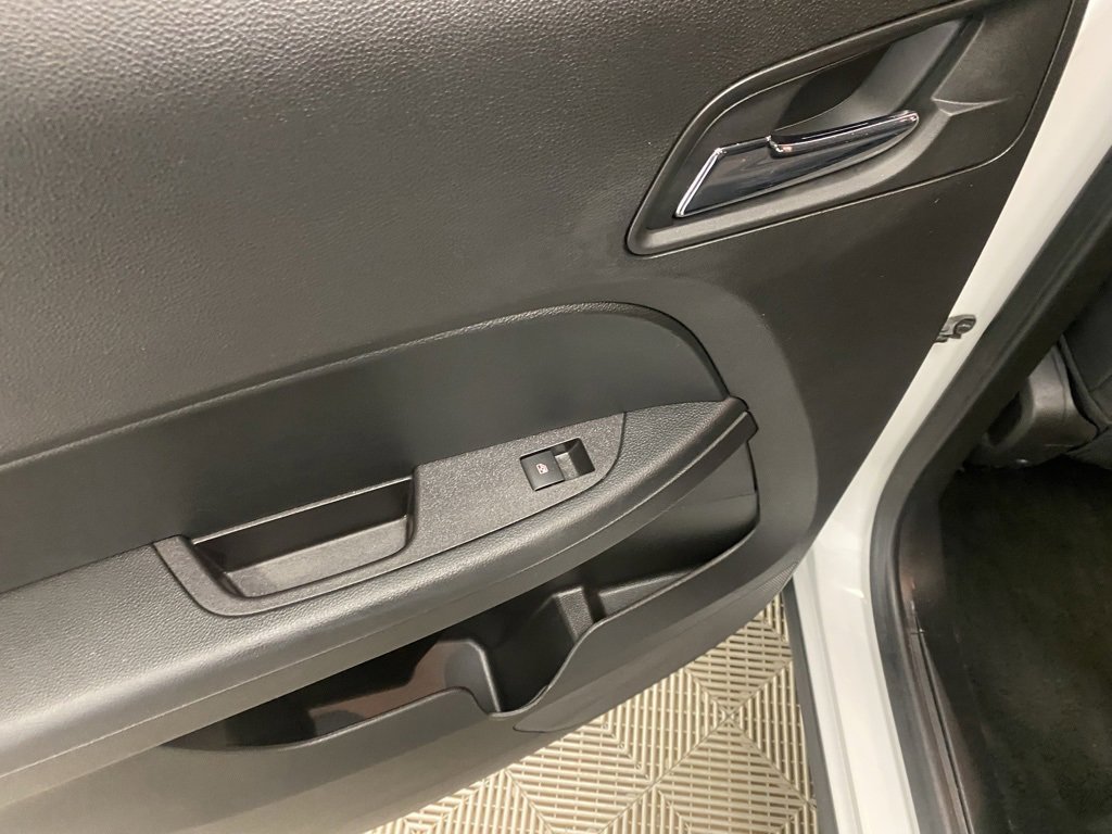 Used 2017 GMC Terrain SLE w/ Convenience Package image 32