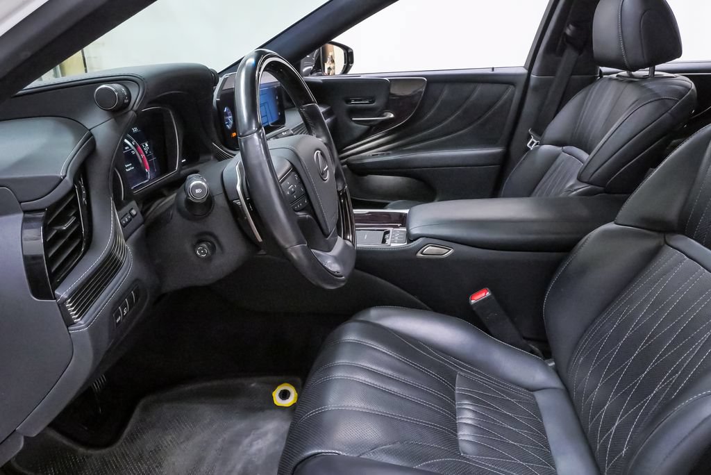 Used 2021 Lexus LS 500 w/ Interior Upgrade Package RWD image 9
