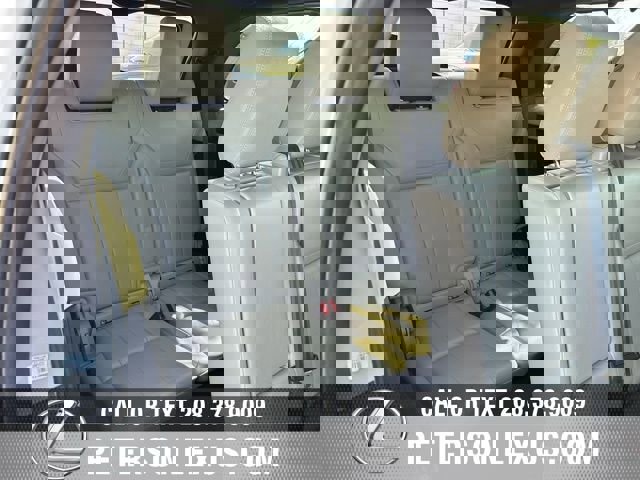 Used 2020 Land Rover Discovery Landmark image 22