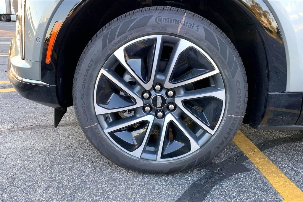 New 2026 Cadillac Optiq Sport 2 image 13