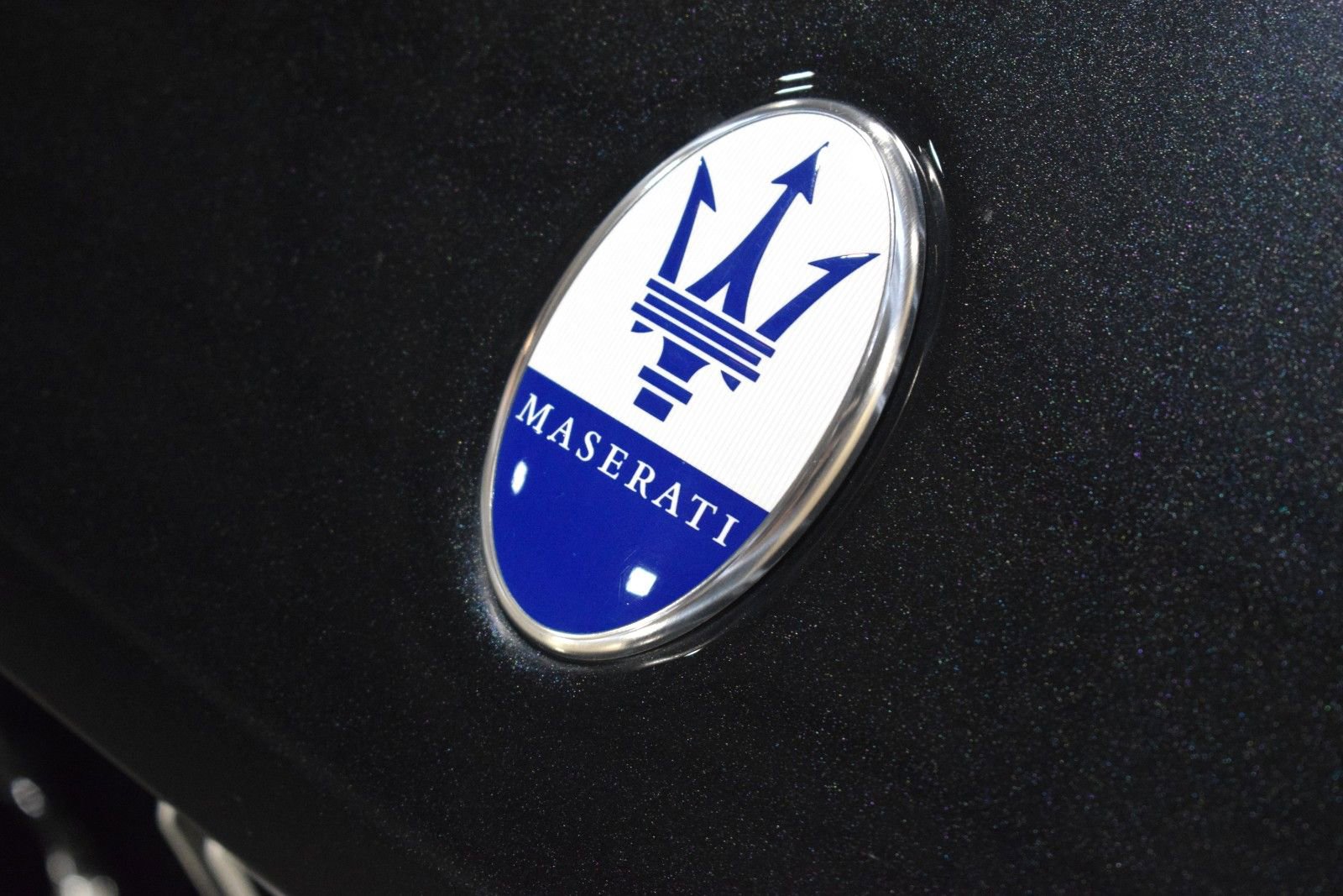 Certified 2023 Maserati Levante GT AWD/4WD image 3