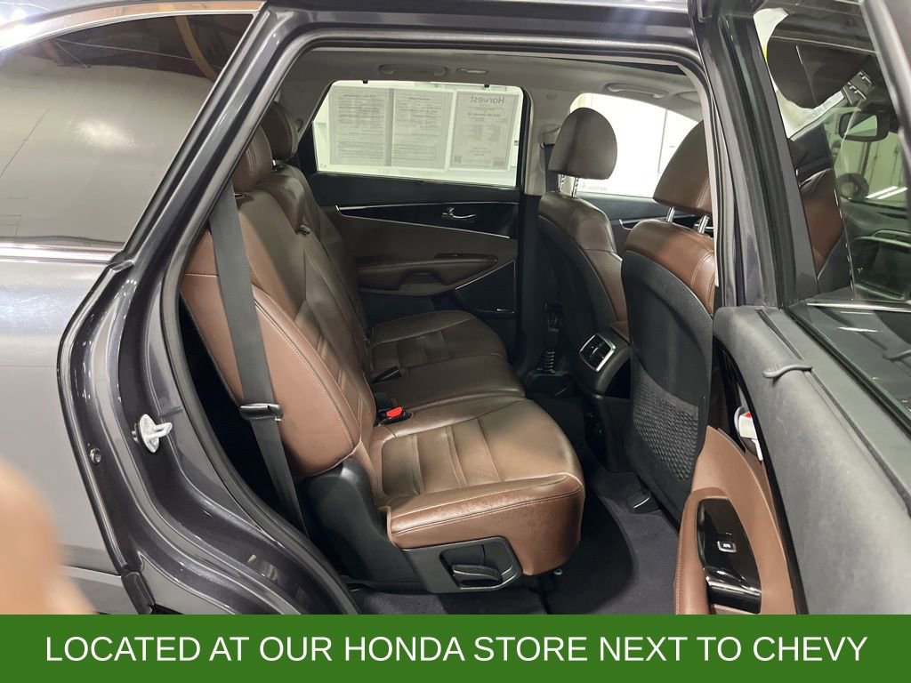 Used 2019 Kia Sorento SX image 25
