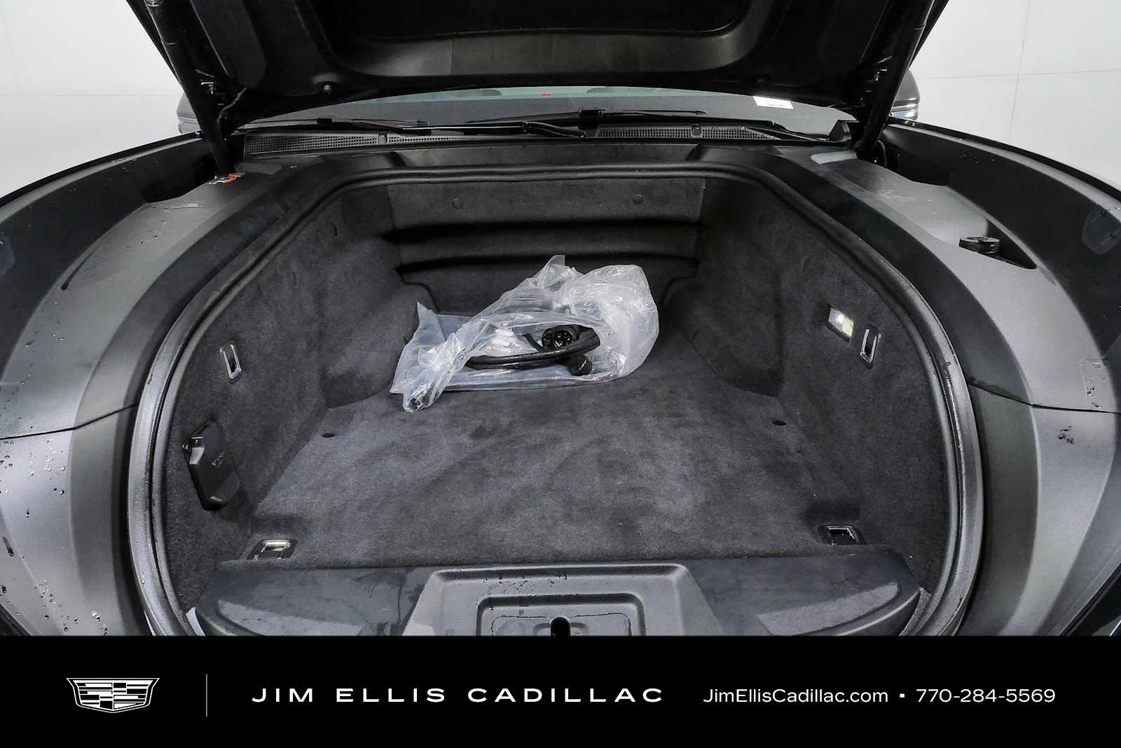 Certified 2025 Cadillac Escalade IQ Sport 1 AWD/4WD image 36