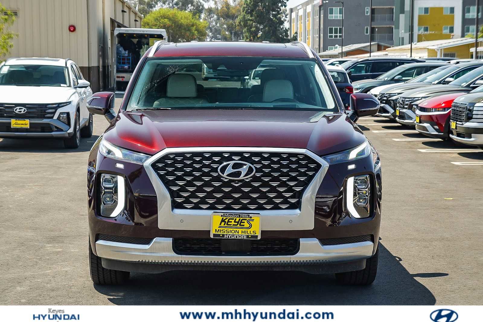 Used 2021 Hyundai Palisade Calligraphy FWD image 2