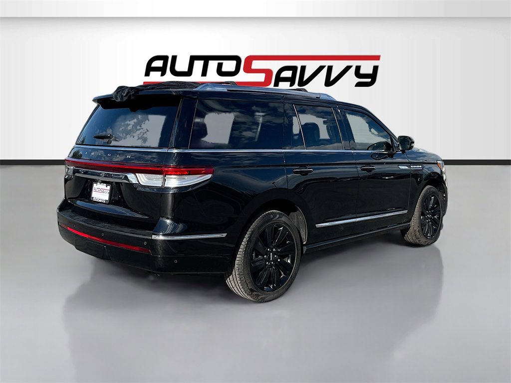 Used 2024 Lincoln Navigator Reserve image 7