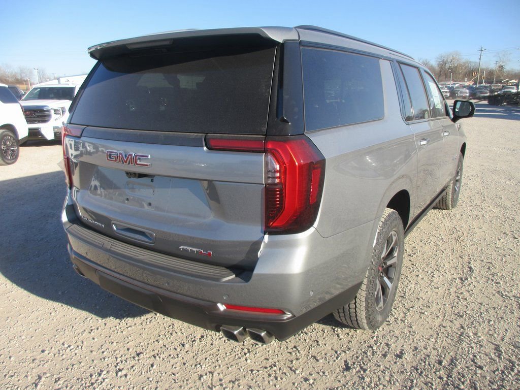 New 2026 GMC Yukon XL AT4 Ultimate image 4