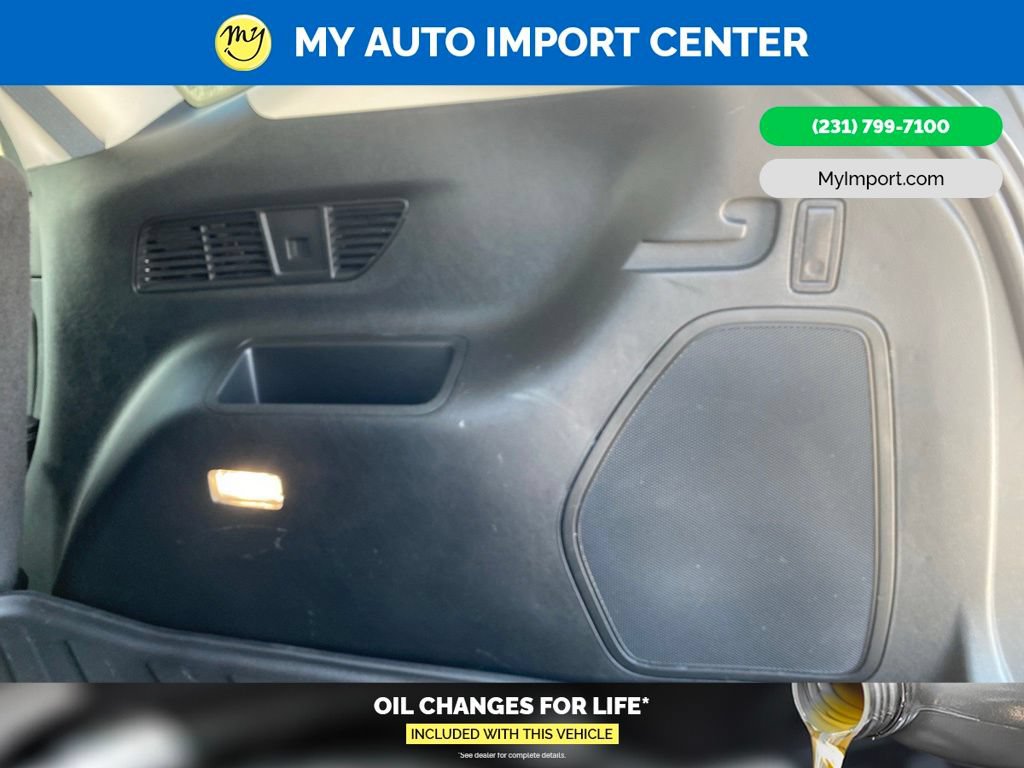 Used 2022 Ford Edge Titanium AWD/4WD image 9