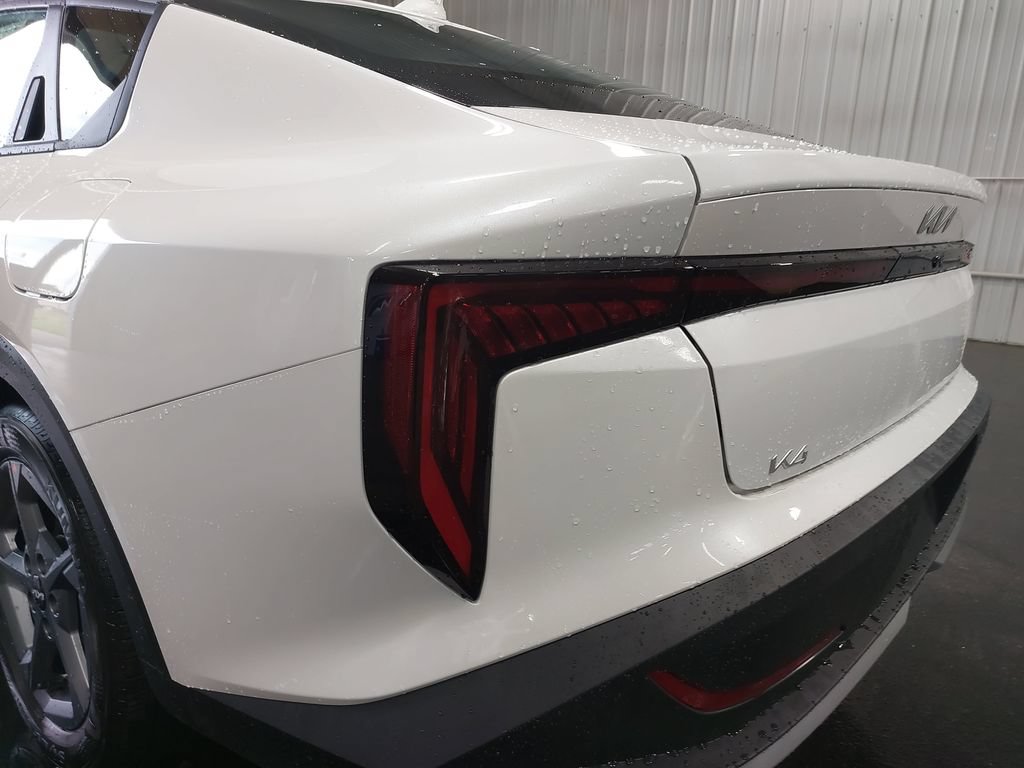 New 2026 Kia K4 FWD image 34