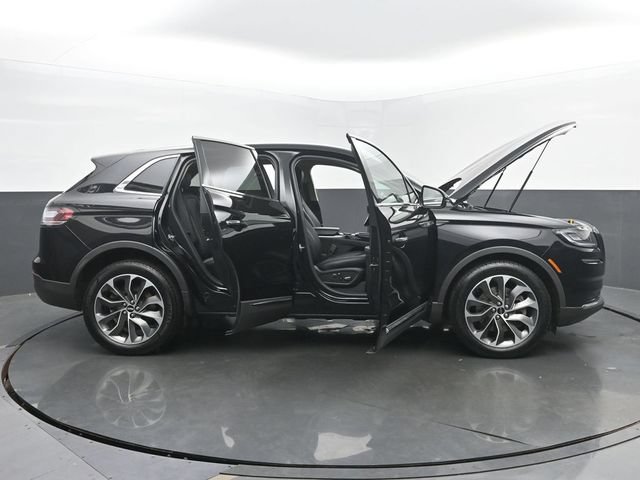 Used 2023 Lincoln Nautilus Reserve AWD/4WD image 59