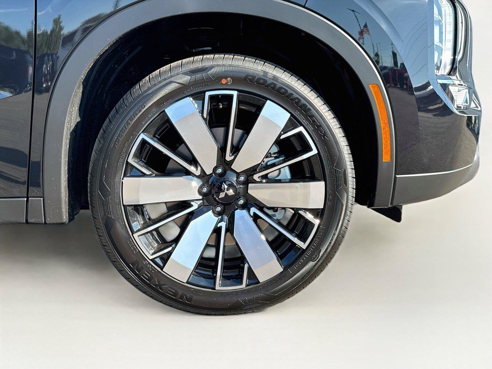 New 2026 Mitsubishi Outlander SE FWD image 35