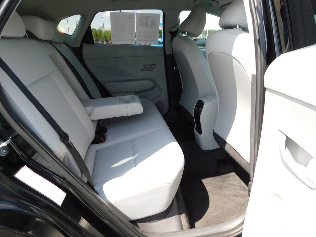 Used 2025 Hyundai Kona SEL FWD image 20