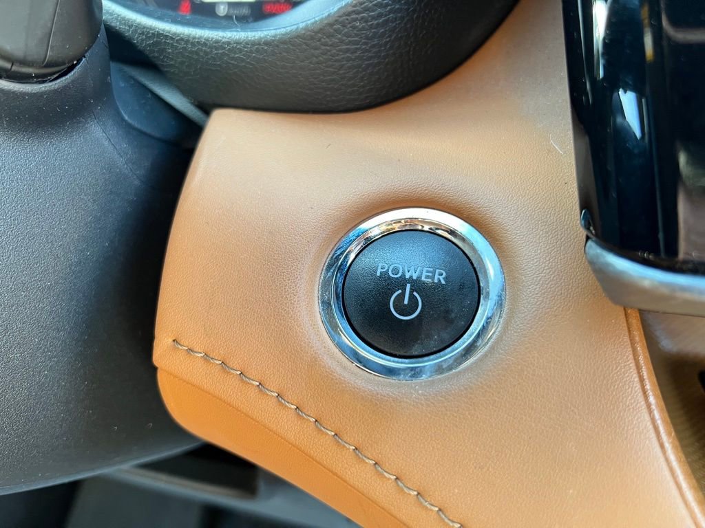 Used 2023 Toyota Highlander Platinum AWD/4WD image 29