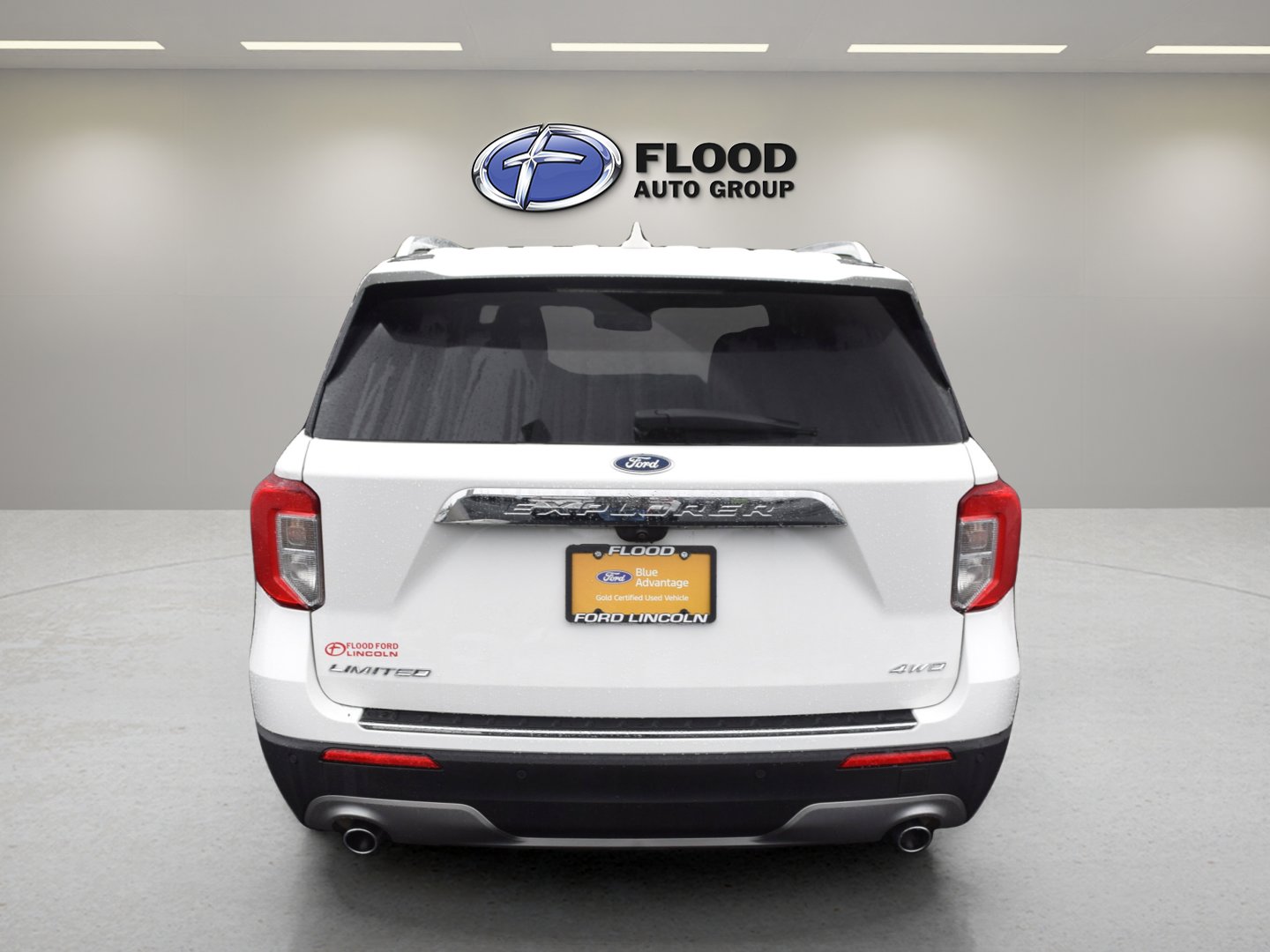 Used 2023 Ford Explorer Limited w/ Equipment Group 301A AWD/4WD image 5