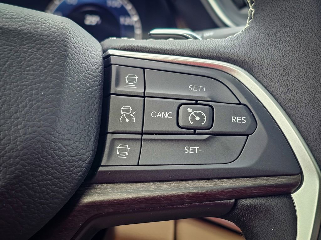 New 2025 Jeep Grand Cherokee Limited image 21