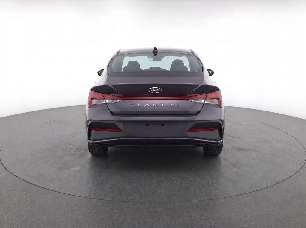 New 2026 Hyundai Elantra SE FWD image 7