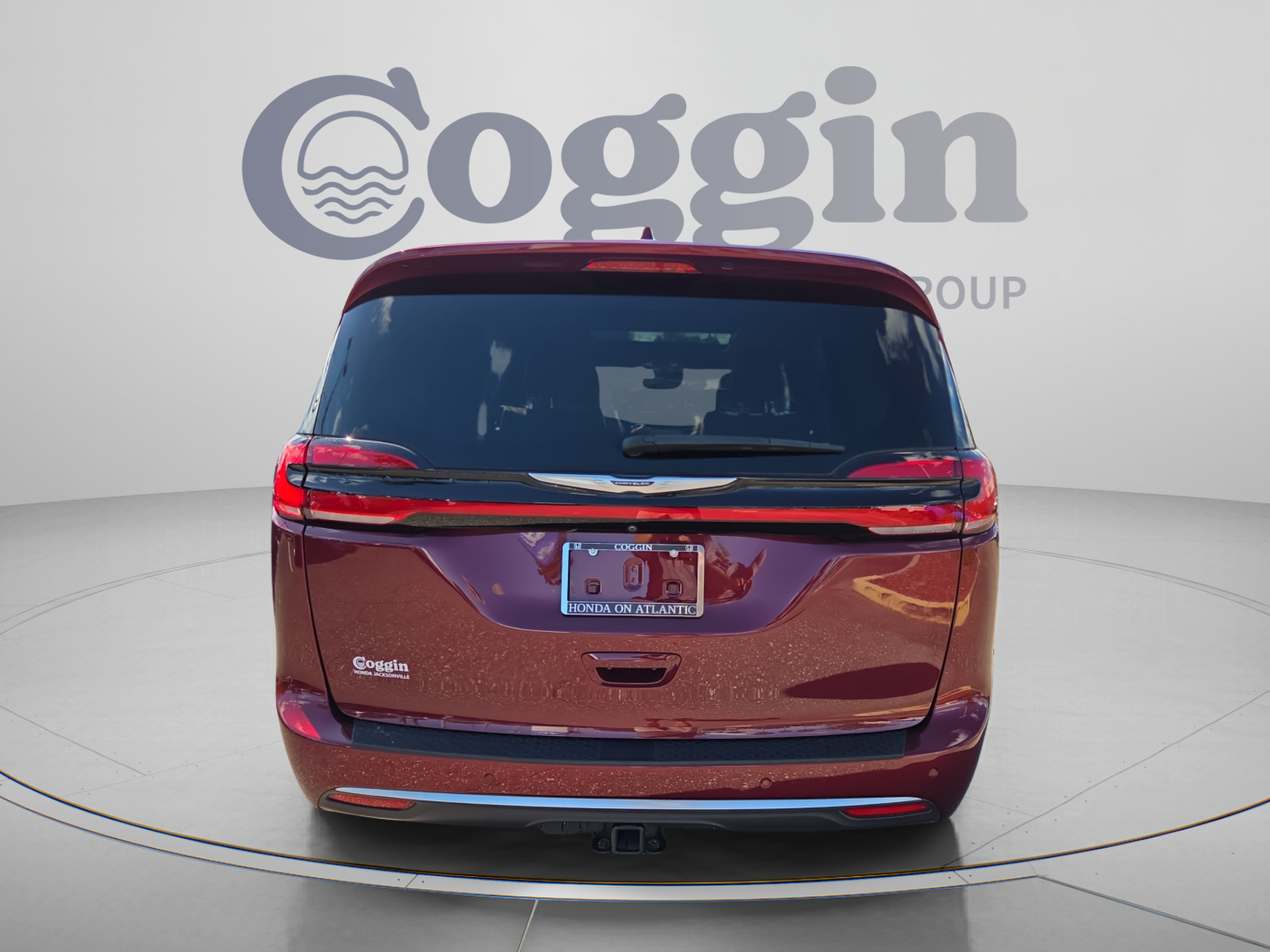 Used 2022 Chrysler Pacifica Pinnacle FWD image 4